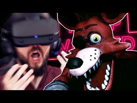 Getting VERY Scared In Five Nights At Freddy's VR...