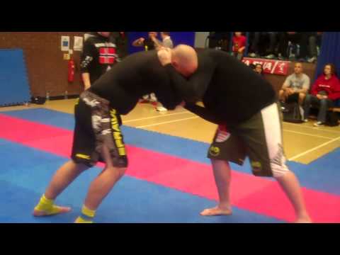 GoToTheGround 02 - Novice +100Kg Final