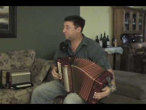 ACCORDIAN TUNES ( I ROWED UP IN A DORY )