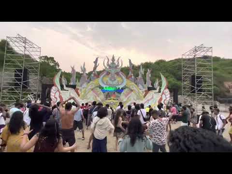 CYBERHEN (CRAZY ASTRONAUT AND KINDZADZA) PLAYING LIVE FIRST TIME IN INDIA SYMPOSIUM GOA INDIA 🇮🇳