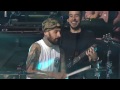 Linkin Park feat Travis Barker - Bleed It Out