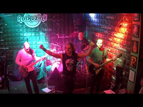 George Gakis, @Rockuzine (LIVE)