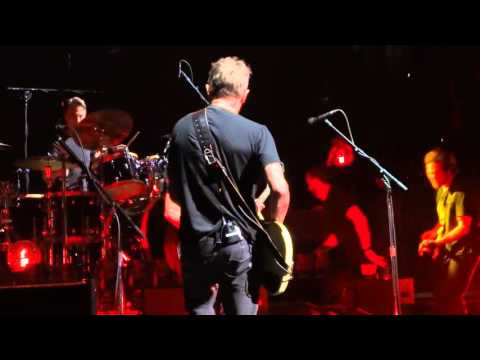 Pearl Jam - In The Moonlight / In My Tree - Philadelphia (4/28/16)