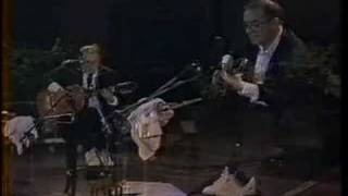 João Gilberto & audience sing "Chega de saudade"
