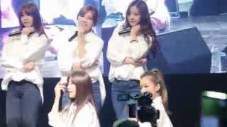 Download lagu 141017 연성대 축제 '러블리데이(Lovely day)' Apink 정은지 직캠 mp3