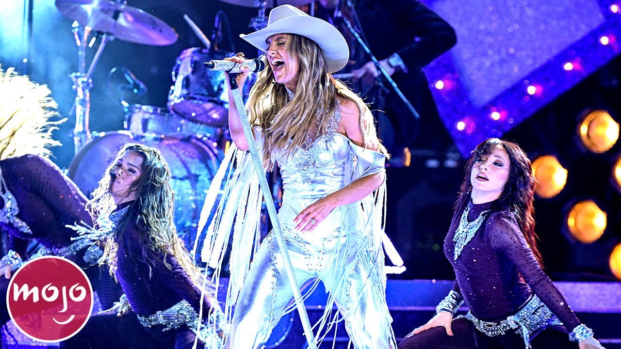 Top 30 Unforgettable Country Music Awards Moments