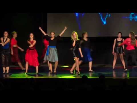 Wir leben laut - Cover Lisa Mikolaschek