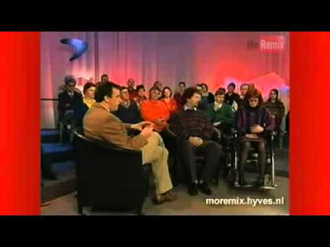 Boemerang (HD quality with subtitles) - TRY AND KEEP A STRAIGHT FACE