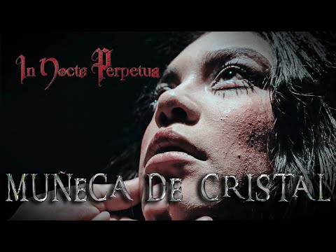 MUÑECA DE CRISTAL