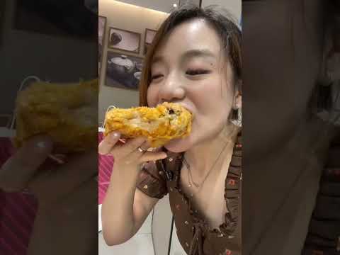 在青岛开业排队只有三个情况！免费，特惠，和水军&hellip; #丽驰手作 #青岛 #青岛面包