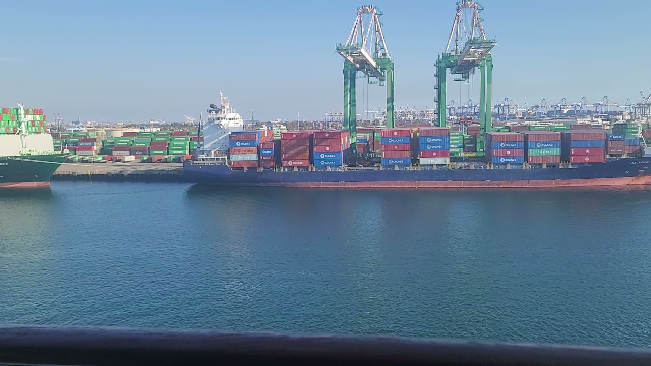 Navigator of the Seas - Cabin 9606 - Video 2