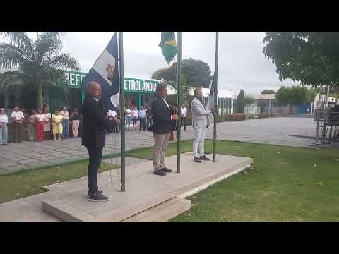 Petrolândia: Banda Adolfo Alexandre de Melo abrilhanta o hasteamento das bandeiras no 7 de Setembro