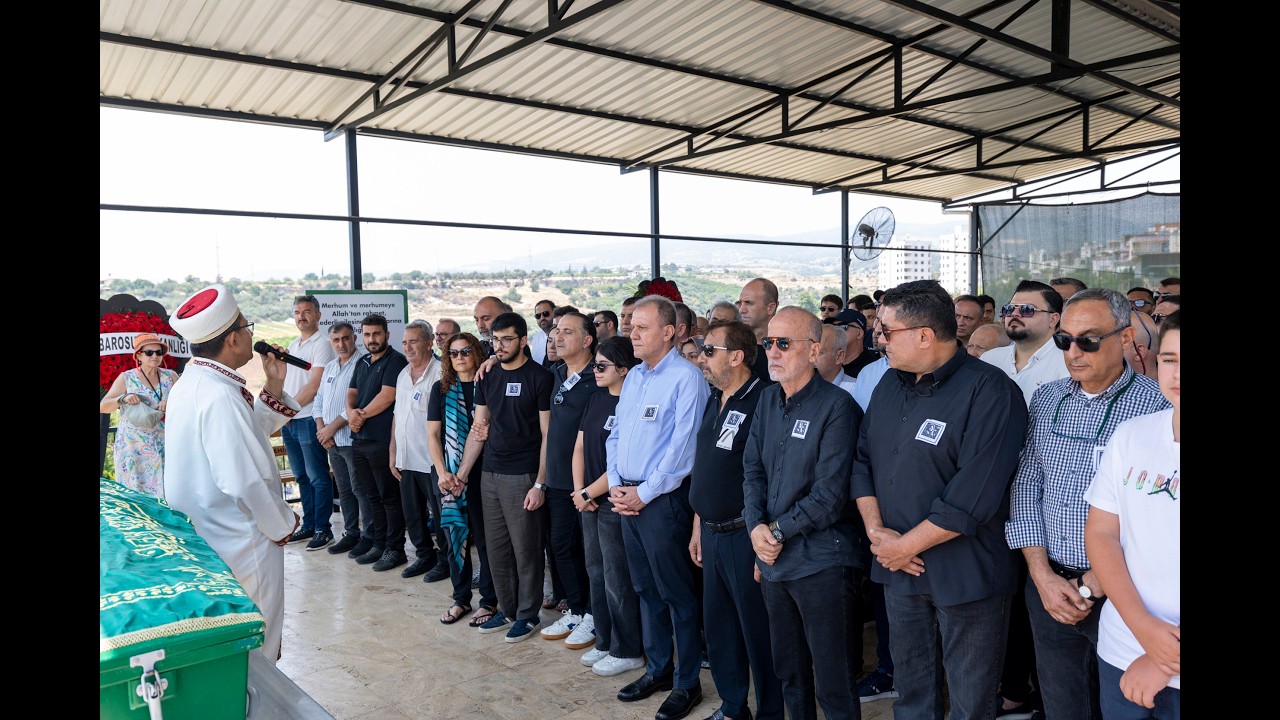 BAŞKAN SEÇER İLE MERAL SEÇER, GAZETECİ DUYGU ÖKSÜZ CANOVA’YI SON YOLCULUĞUNA UĞURLADI