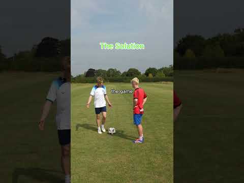 how to dribble through multiple players  #footytips #soccerpractice #soccer #soccerdrills #footy