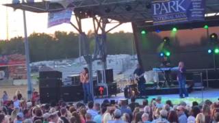 Sara Evans - Diving In Deep @ The Clermont County Fair (07.28.17) (Not Full Video)