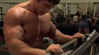 Arnold Schwarzenegger training