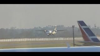 preview picture of video '2015.03.02 A Plane Lands at Havana's Jose Marti International Airport, Cuba 01'