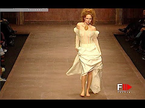 MARELLA FERRERA Fall 2002 2003 Milan - Fashion Channel