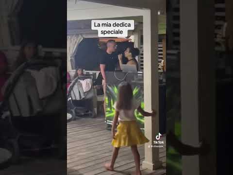 @laurapausinitv la mia dedica speciale