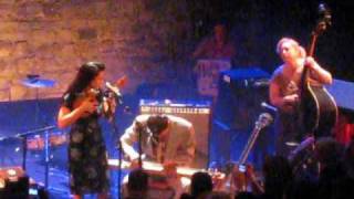 Kitty, Daisy & Lewis - Honolulu Rock-A Roll-A