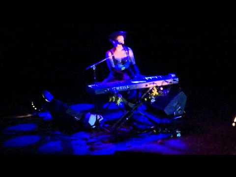 THE DREDSEN DOLLS " MISSED ME " HD LIVE FROM THE PAGEANT 11/16/10 ST LOUIS, MO