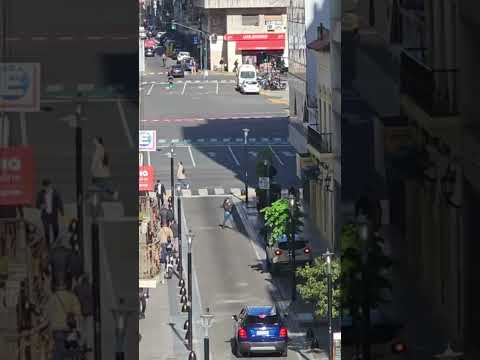 VIVO Calle Moreno y Avenida 9 de Julio Buenos Aires Argentina 20/10/26 Mañana