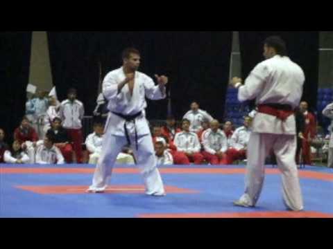 OLD VIDEO OF ALEJANDRO NAVARRO 2 - KYOKUSHIN
