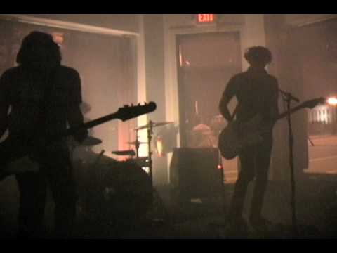 A Place To Bury Strangers - To Fix The Gash in Your Head