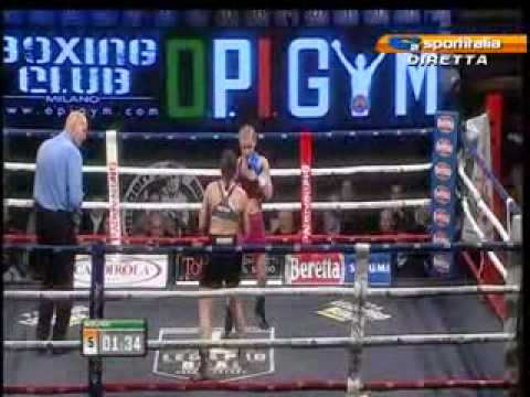 Simona Galassi vs Renata Szebeledi