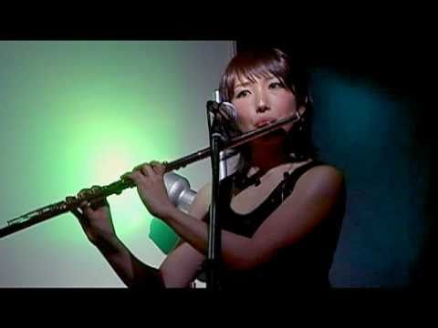 ''Feel''  performed live by Tradjaig