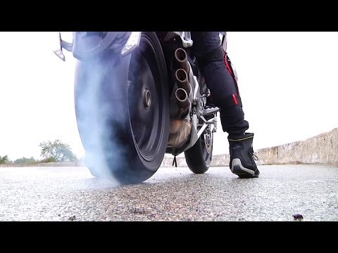 2014 MV Agusta Rivale 800 first review