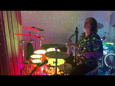 INTRODUCTION TO PLAYING “THE SINGLE PARADIDDLE GROOVE” By CHRIS BRIEN (Part 7) “..e..ah”
