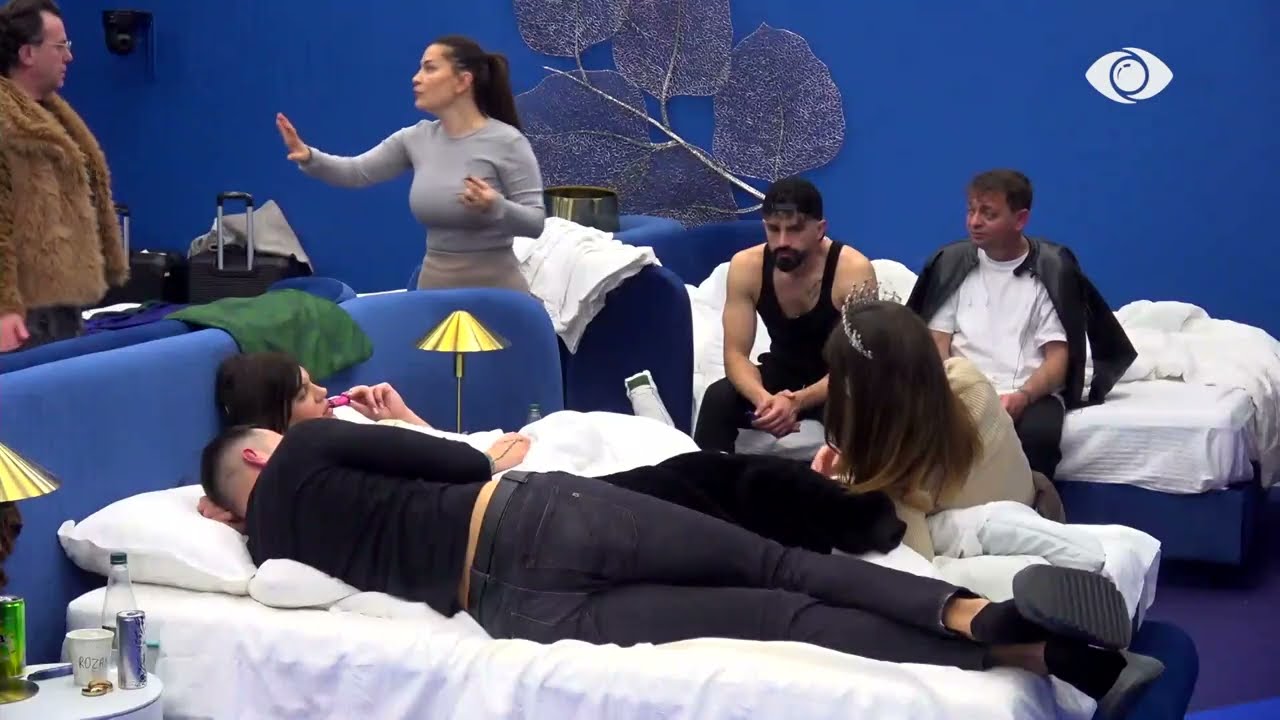 “Në fund fare kjo është lojë”/ Rozana bisedon me banorët: Do dalim vetëm
