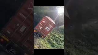 Download lagu DETIK-DETIK TRUK MASUK JURANG!!! mp3