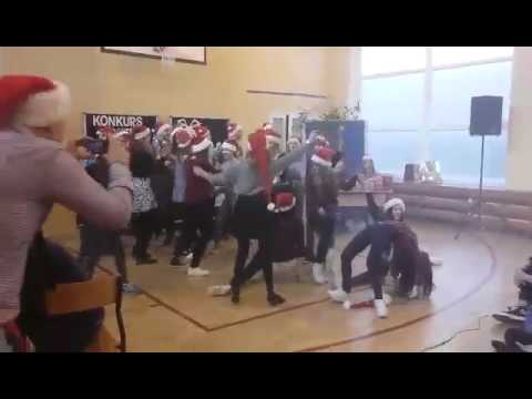 Konkurs piosenki zimowej. Gim.11 Gdynia Klasa 2D