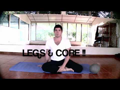**Fitness yoga-X-training with Damian Viera**