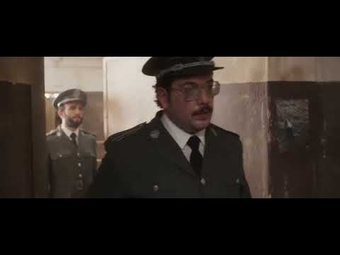 Modelo 77 / Alberto Rodríguez (2022)