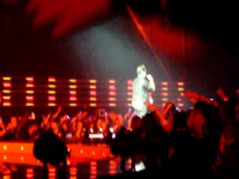 idool 2011 liveshow 1 kristof-iris