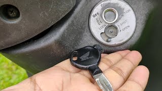 How to open Honda activa Shutter lock ?? 🤔🧐