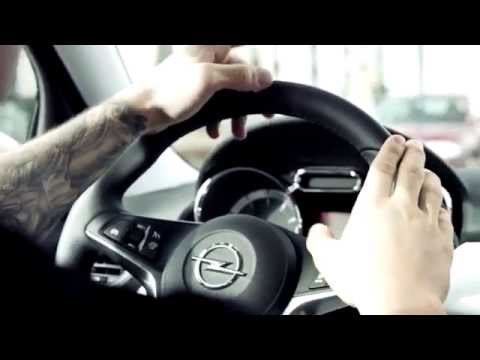 Gewinne den Opel Adam von Basketball-Profi Konstantin Klein