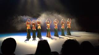 Lunas en el Mar. Nicole Hayal.