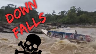 preview picture of video 'Coming down "the rail" - Cuyuni River, Guyana.'