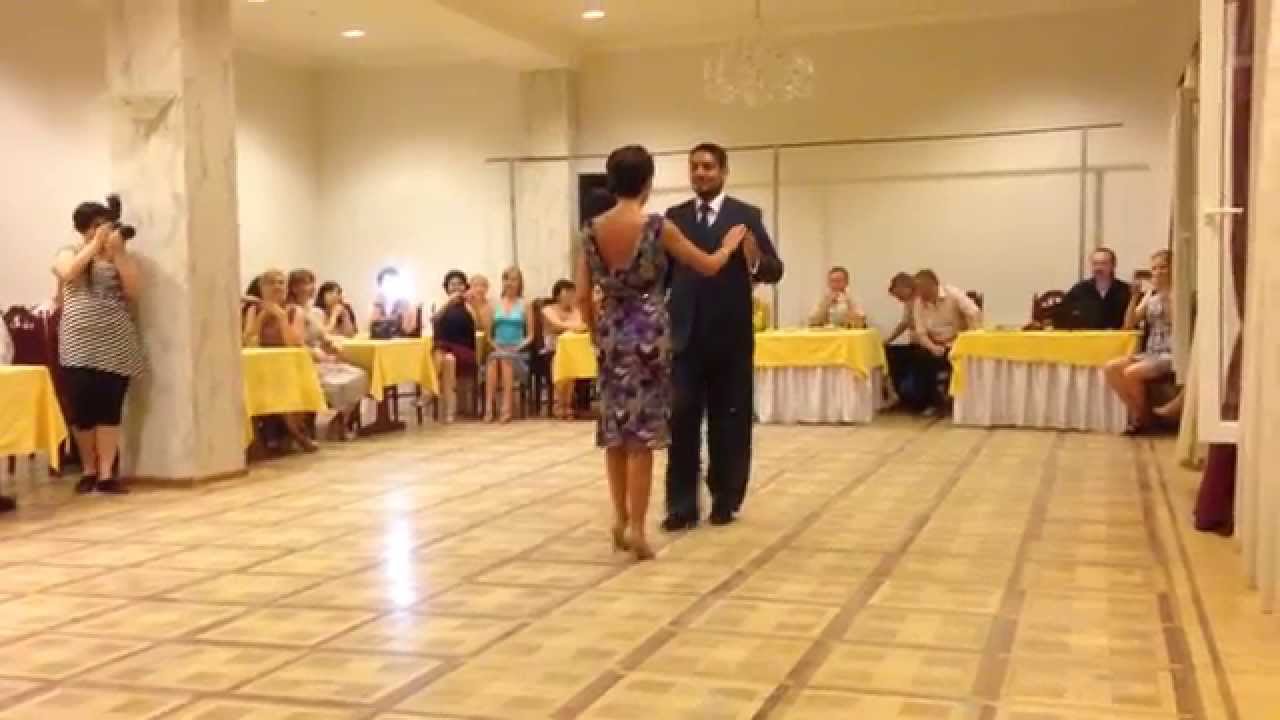 Andres Laza Moreno y Luciana Arregui | Cristal by Troilo y Marino