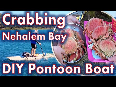 Crabbing in Nehalem Bay Oregon with my DIY pontoon boat