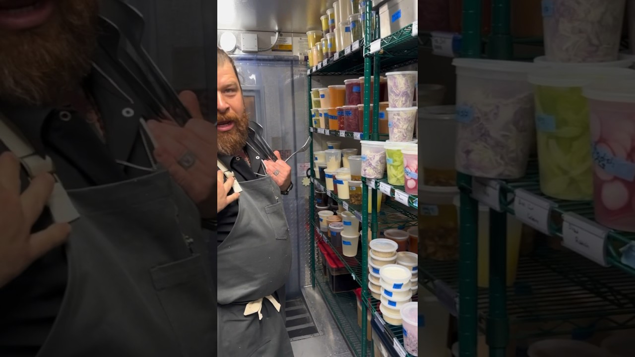 How to keep a Cooler Organized 🙌🏽 #chef #restaurant #cheflife #organization #cooking #kitchenhacks