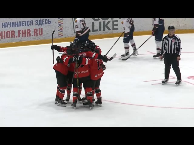 Хоккейный клуб «Ермак» одержал две победы на домашнем льду