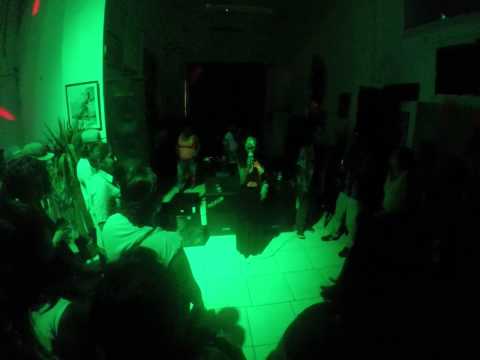 Karolinativa feat dedos y sese - Los mismos