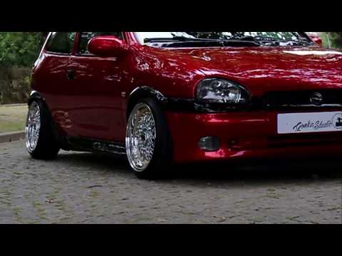 Opel Corsa B StaTic Damn! thats Low