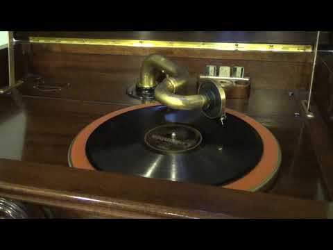 The Charleston Chasers ~ Moanin' Low ~ 1929