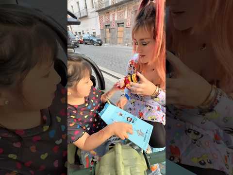 Regalo simipop en la calle #simipop #sorpresa #regalando #parati #viral #shorts